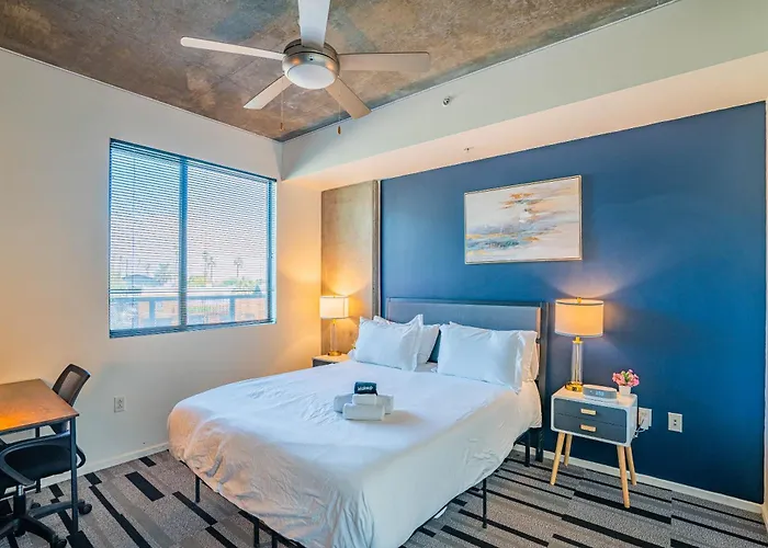 1br, Roosevelt Row , Gym,pool,parking Apartment *
