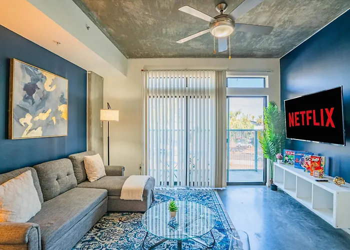 1br, Roosevelt Row , Gym,pool,parking Apartment Phoenix
