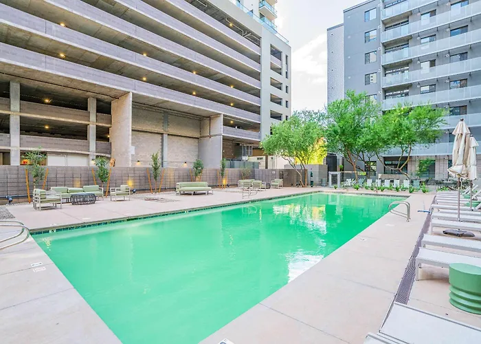 1br, Roosevelt Row , Gym,pool,parking *